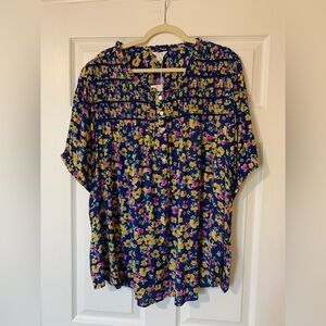 NWT Intro. Love the Fit Floral Button Front Smock Detail Plus Size 3X Top‎